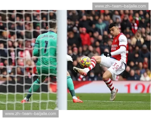 绿茵狂想曲:当基约塔的黄色风暴遇上智利大学的蓝色深邃